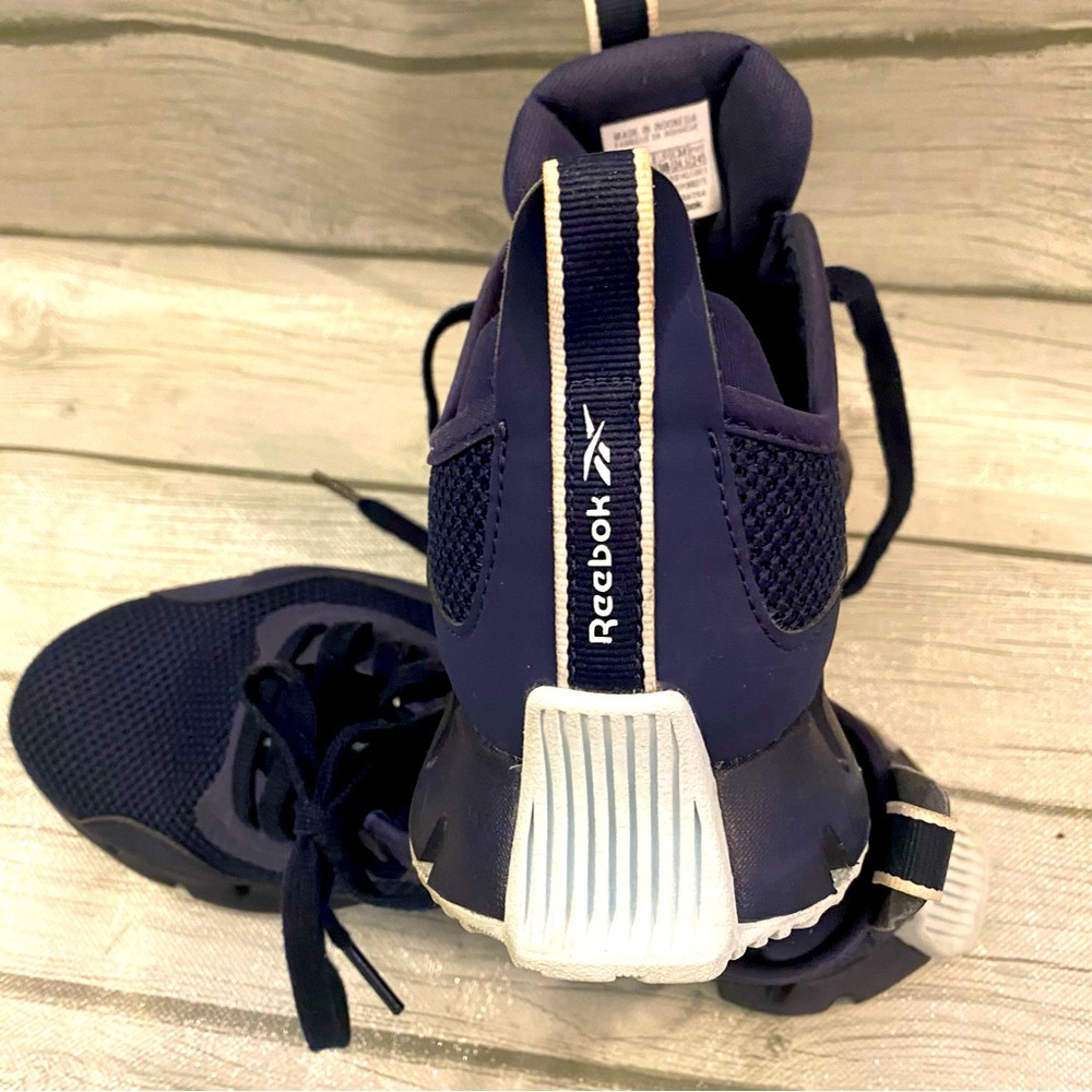 Reebok Zig Dynamica STR- Dark Blue Excellent Condition